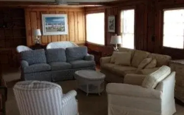Wychmere Beach Club