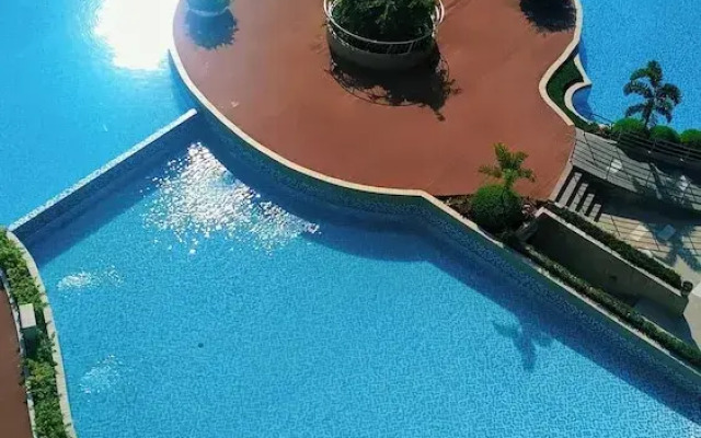 Modern Studio Poolside Balcony Near Mactan Airport