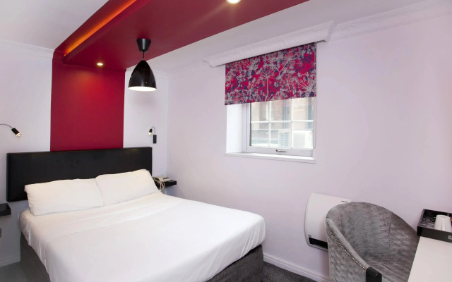 St James Hotel, BW Premier Collection