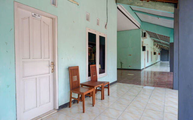RedDoorz Syariah near Sekuro Beach Jepara