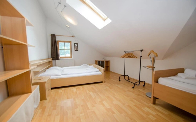 Apartment 3-room-maisonette Near ski Lift and Town
