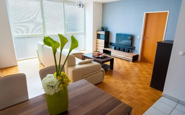 Apartments and Studios Perunika