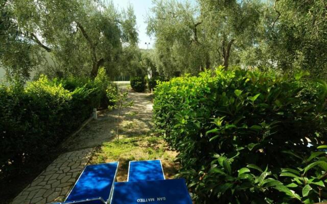 "melograno" Holiday Home With Swimming Pool and Private Beach