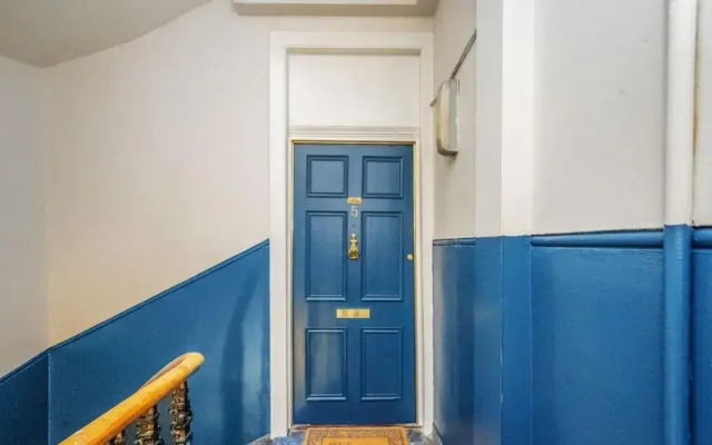 Stunning Artistic Hideout Perfect for Family