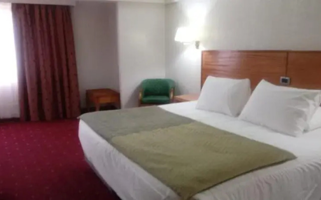 Hotel Gavina Express