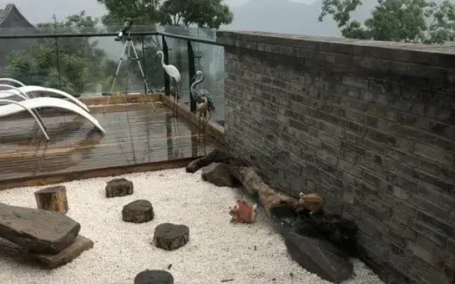 Yining Shanyin Courtyard