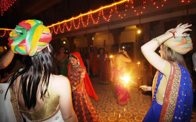 Suryaa Villa - A City Centre Hotel