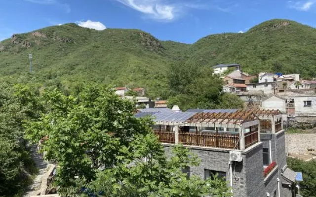 Miaofengshan Songpeng Tea House B&B