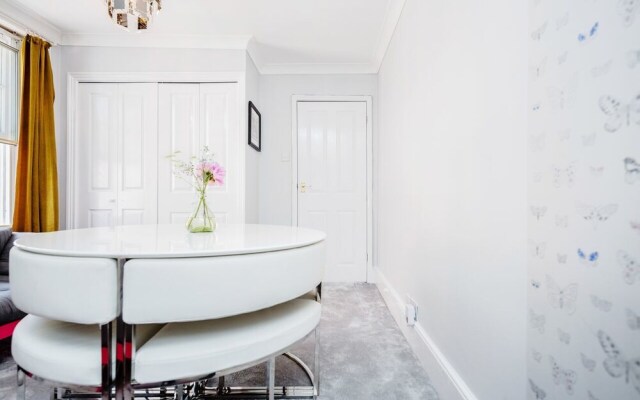 Stylish 1 Bedroom Flats Covent Garden