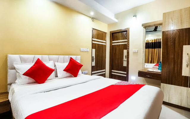 OYO 46115 Kuber Residency
