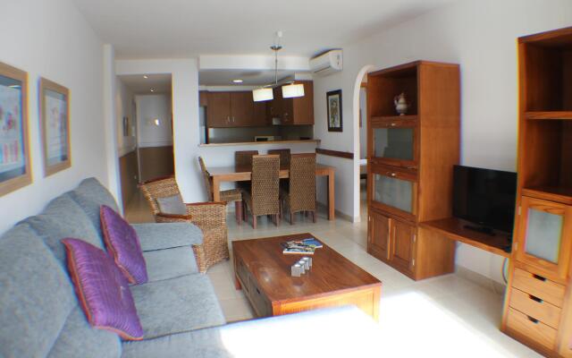 Agi Torre Quimeta Apartments