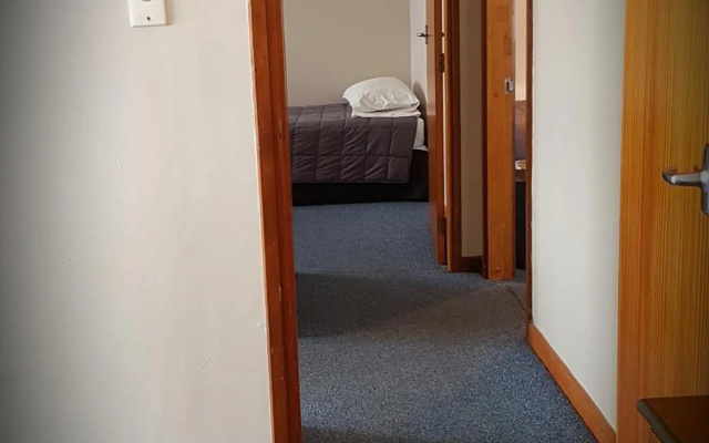 Chanel Court Motel – Guest Rooms – Masterton