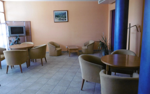 HOTEL ORENETA - Gironella