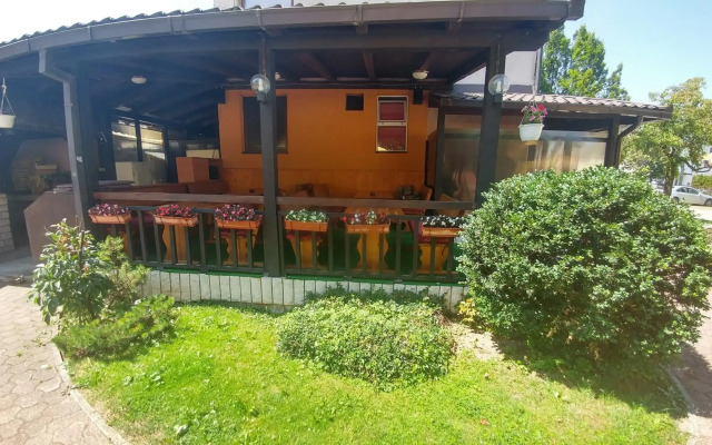 Delminium Hotel