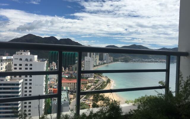 Beach City Apartment