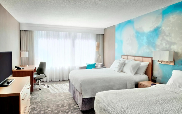 Courtyard by Marriott Downtown Toronto
