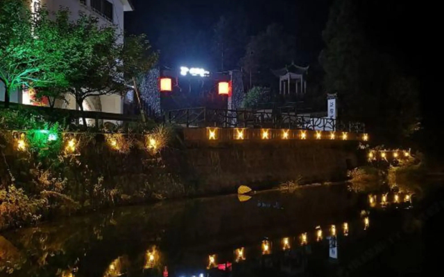 Yuyao 702 Resort