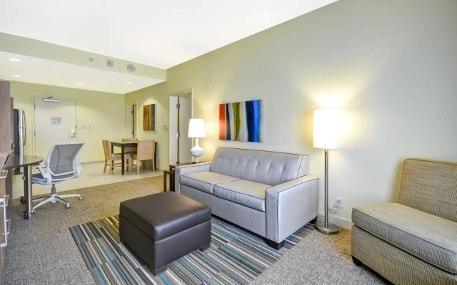 Home2 Suites by Hilton Dallas Addison
