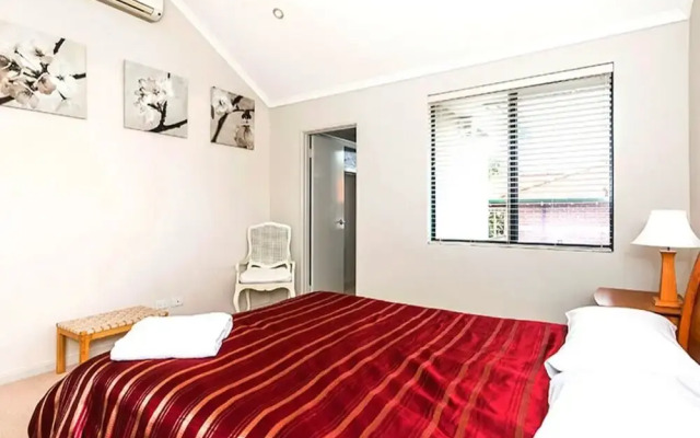 Coode Street Townhouse