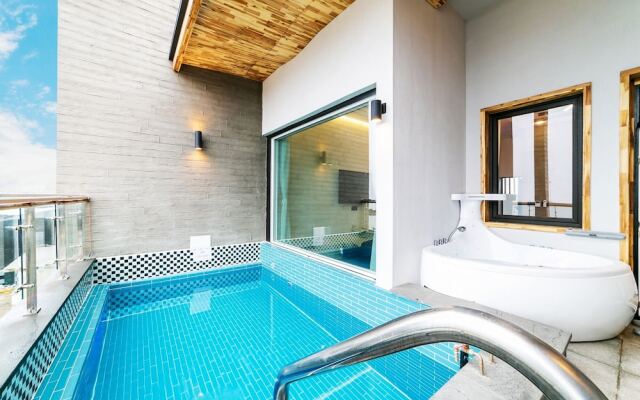 Windmill 108 Poolvilla