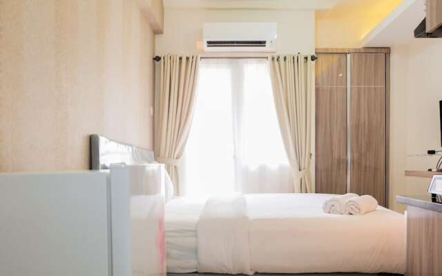 Comfortable Fully Furnished Studio Green Pramuka City Apartment