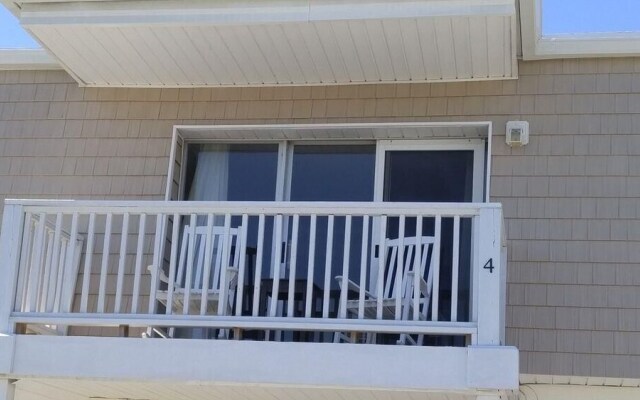 Holden Memories #67108 - 3 Br Condo