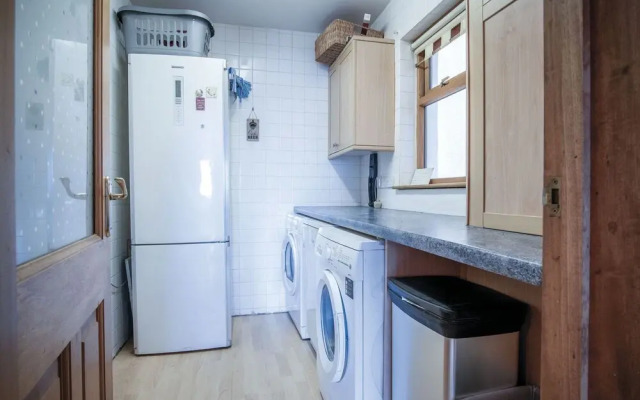 Beachways - 5 Bedroom Holiday Home - Saundersfoot