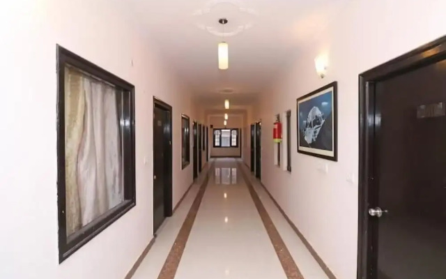 OYO 4109 Hotel Traveller Inn