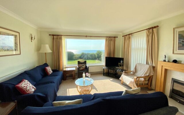 Sea View 5 Bed House Next To Water Sports & Golf