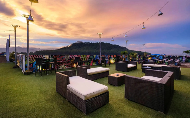 Grand Artos Hotel & Convention