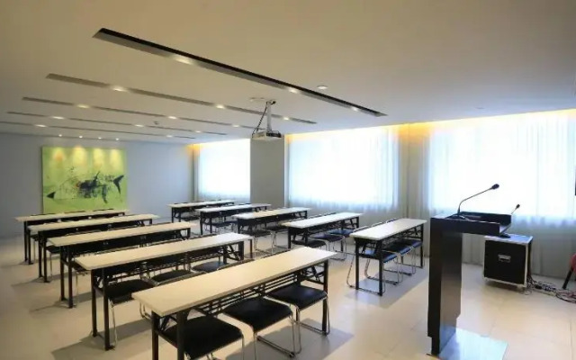 Jinjiang Inn Select Chongqing Railway Station Yangtze River View Branch