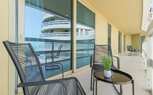 Silkhaus Luxury 2BR Maid Free Beach Access