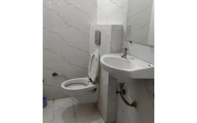 Oyo 40431 Hotel Amar Prem