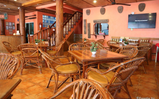 Victory Divers Beach Resort