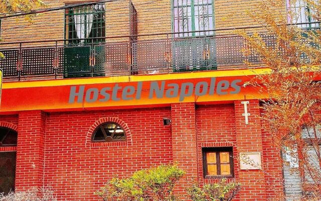 Hostel Napoles