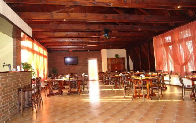 Hotel Junior