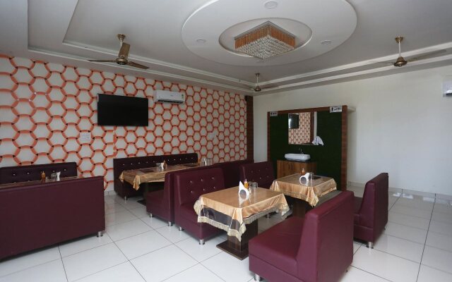 Tandoori Veg Hotel by OYO Rooms