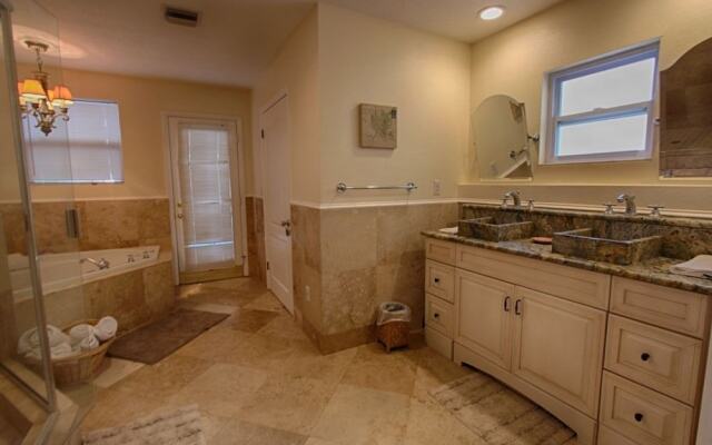 Luxury Villa Mar by RedAwning