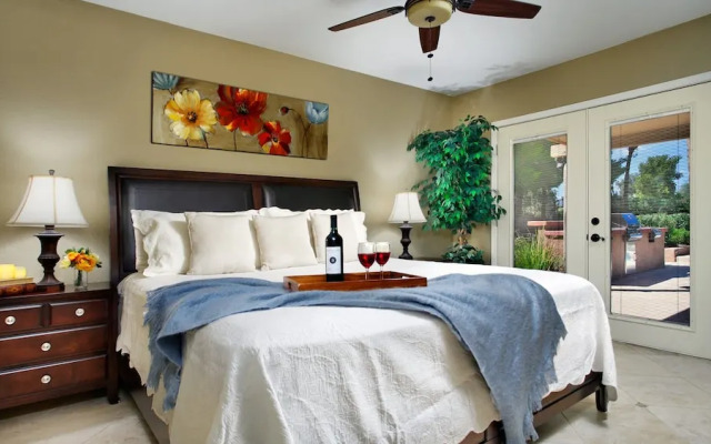 Mountain Views & Heated Pool/spa & Amenities Galore!