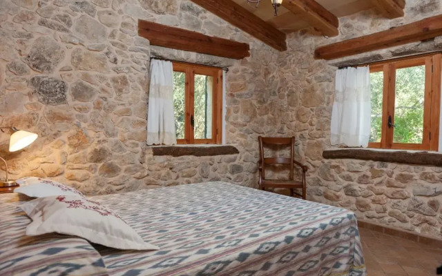 Casa De Piedra