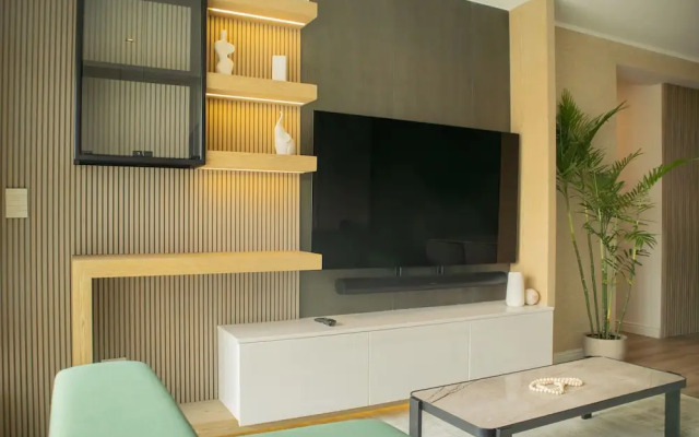 w Flawless 3BR w Balcony in Miraflores