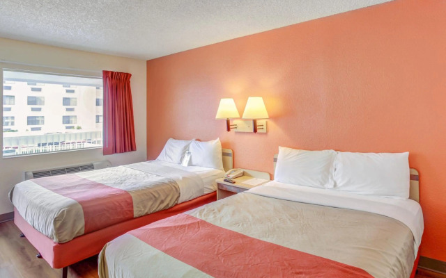 Motel 6 Medford, OR - North