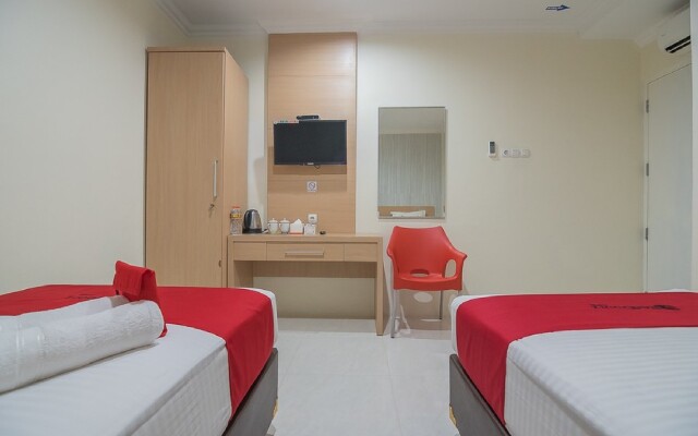 RedDoorz near MT Haryono Semarang