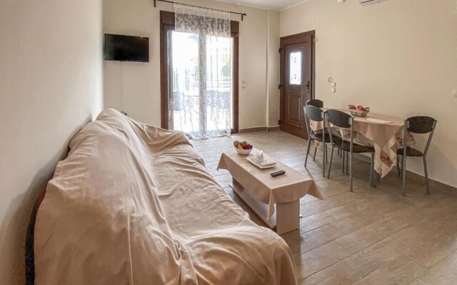 Nice Apartment in Nafpaktos With Wifi and 1 Bedrooms
