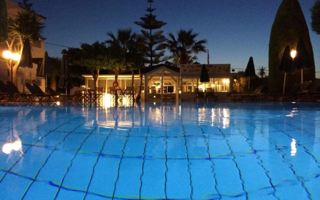 Nikolas Villas Apartments