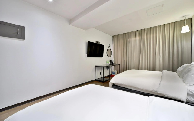 Hound Hotel Seomyeon 1st Street