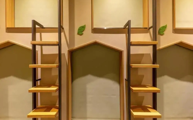 CHO Stay Capsule Hotel - Taoyuan Airport T2