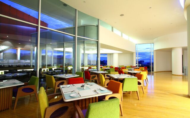 Sensa Hotel