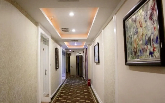GreenTree Alliance GuangDong GuangZhou HuaDu District YunShan Avenue Sports Center Hotel
