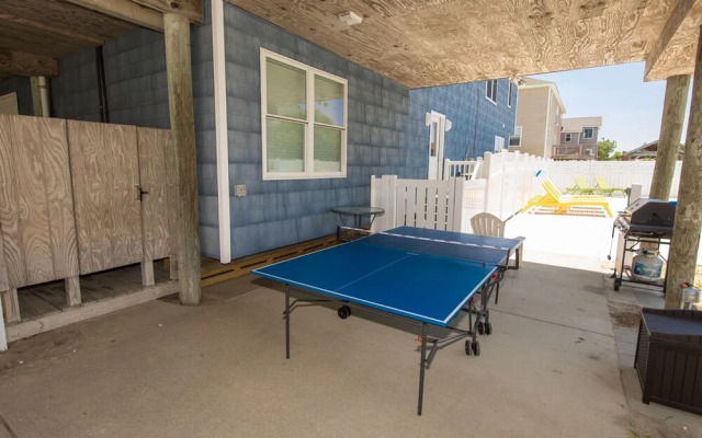 Hang Ten - 10 Br Home